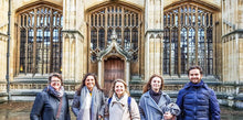 Load image into Gallery viewer, Harry Potter Filming Locations &amp; Oxford University Walking Tour - Everyday at 12.30 pm for 90 minutes
