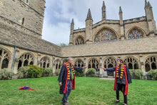 Load image into Gallery viewer, Harry Potter Filming Locations &amp; Oxford University Walking Tour - Everyday at 12.30 pm for 90 minutes
